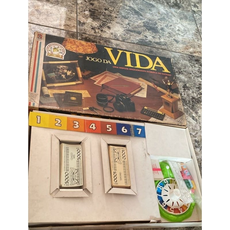 Jogo Da Vida 80 Anos - Estrela · GTIN 07896027551303 — foto 3 de 3