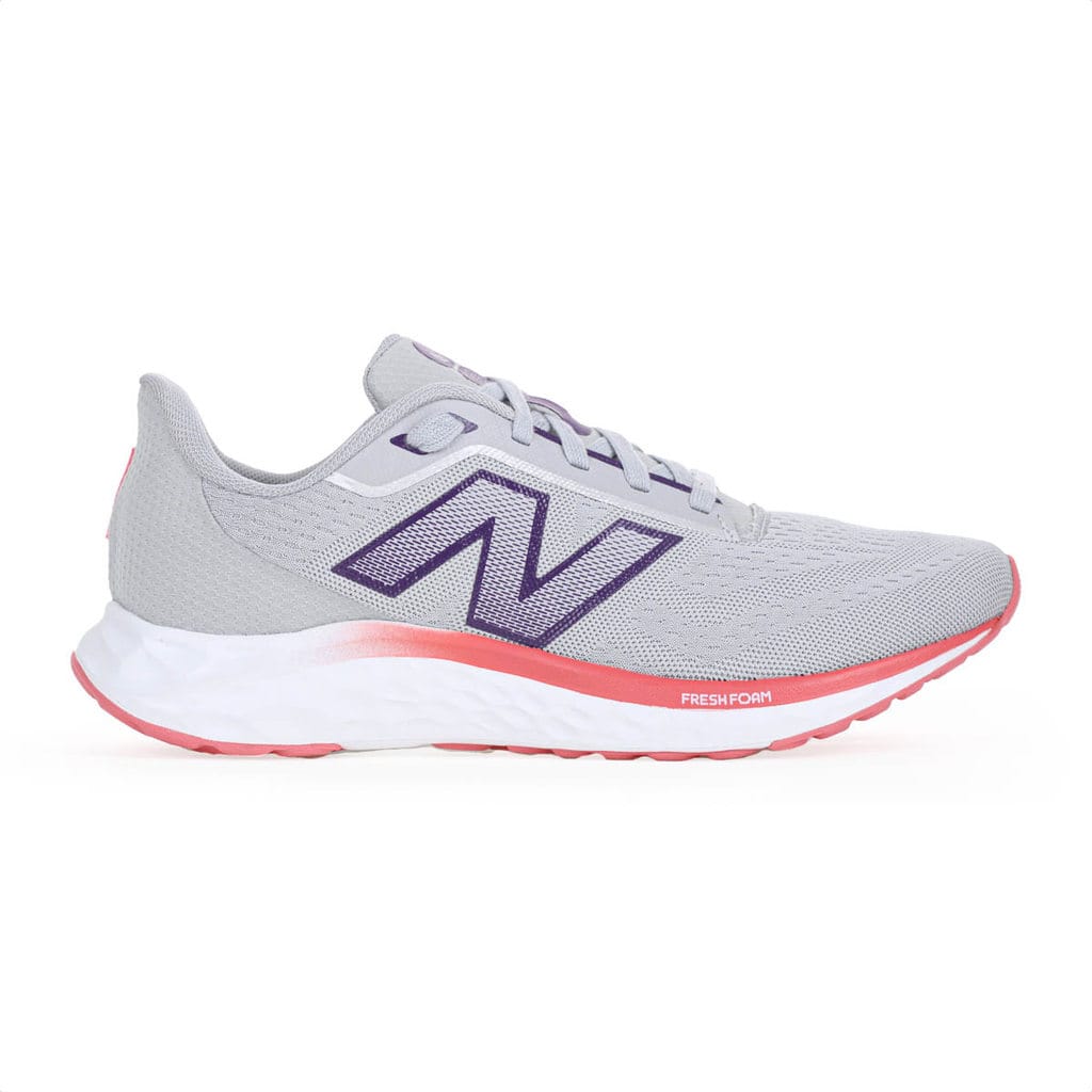 Tênis New Balance Fresh Foam Arishiv4 Feminino · Cor: Wariseb4 — foto 3 de 4