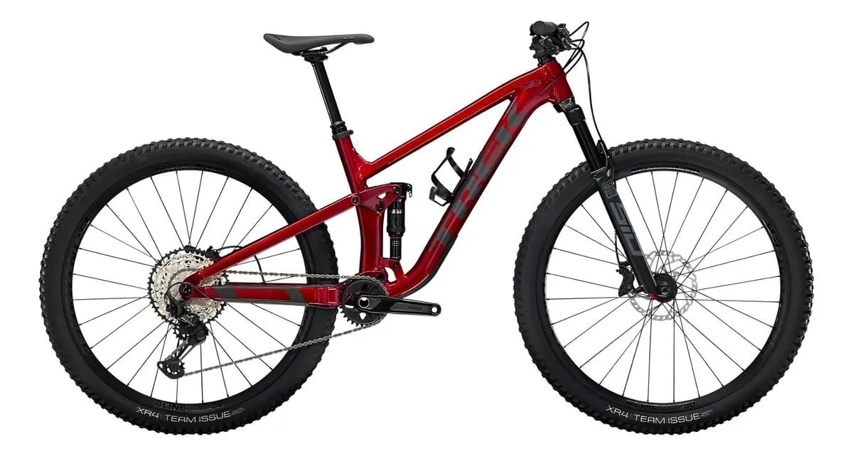 Bicicleta de montanha Trek Top Fuel 8 2022 R29 23" 12v cambios Shimano XT M8100 cor carmesim
