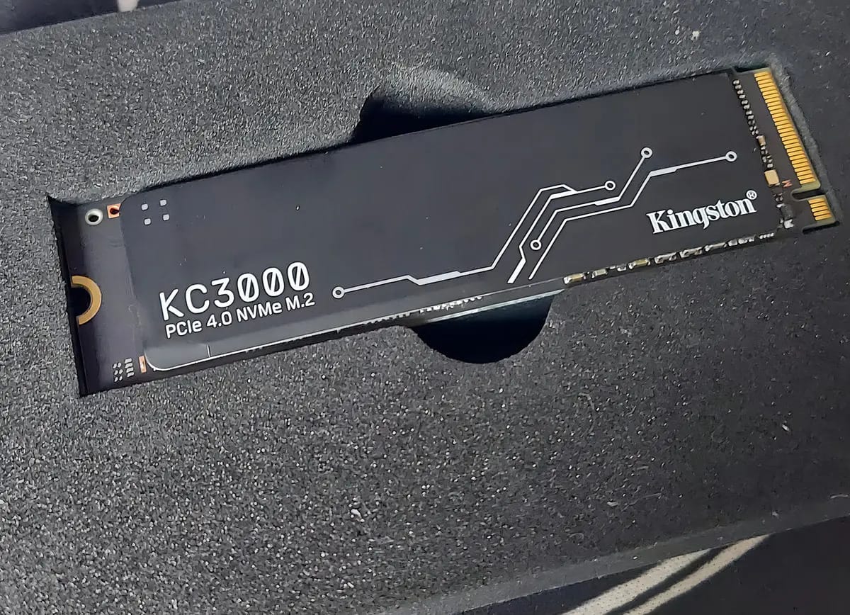 SSD M.2 2280 de 1 TB Kingston Kc3000 Nvme PCIe 4 SKC3000s/1024g