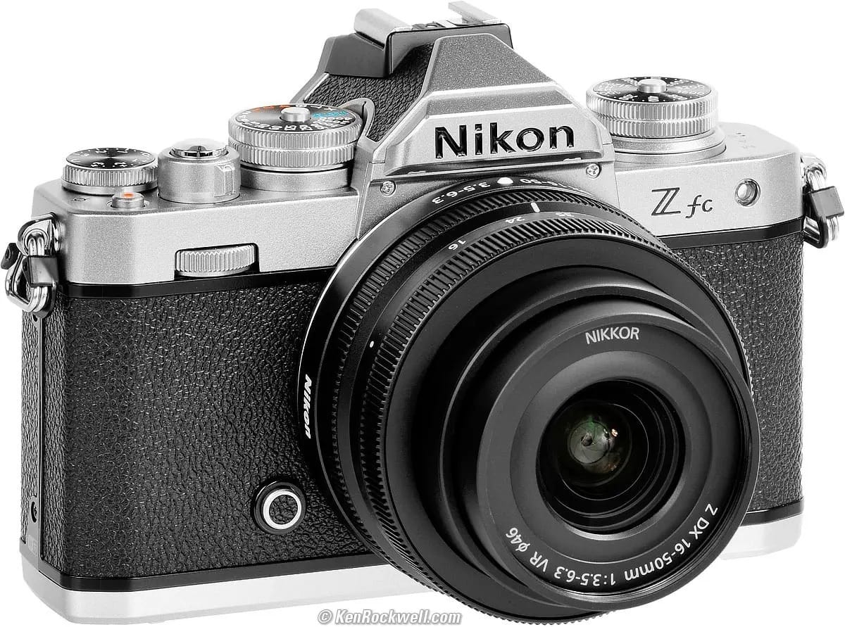 Nikon Z FC preta sem espelho